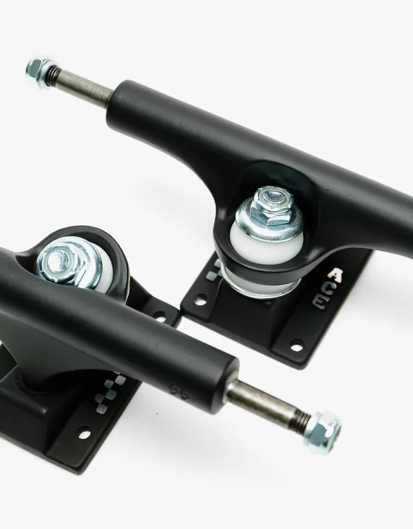 Truck de skate Ace 33 Classic - Negro mate (par) - Imagen 4